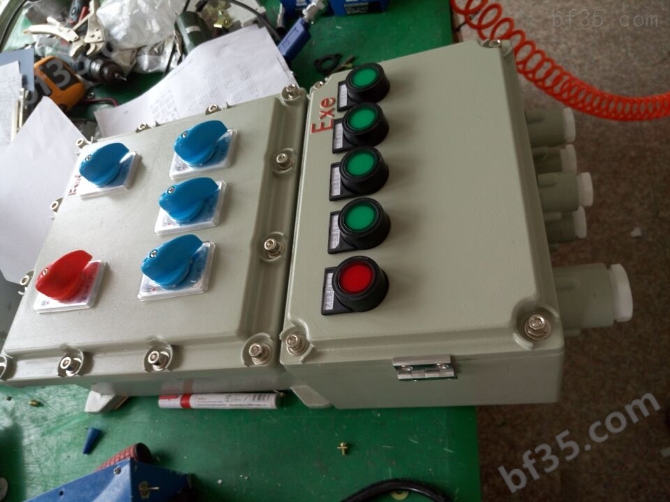 BXX51-6防爆动力检修箱