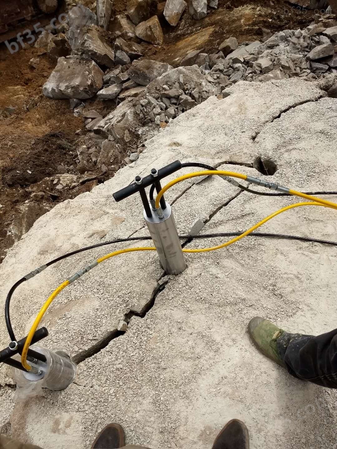 通化石场硬石头定制裂石棒厂家指导技术
